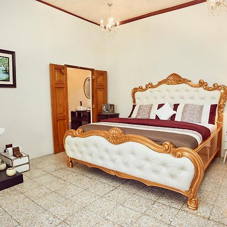 Hotel Vintage "Rialto" 克萨尔特南戈 外观 照片